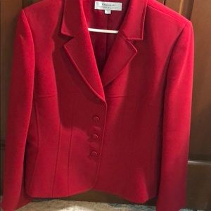 Tahari 2-piece skirt suit.